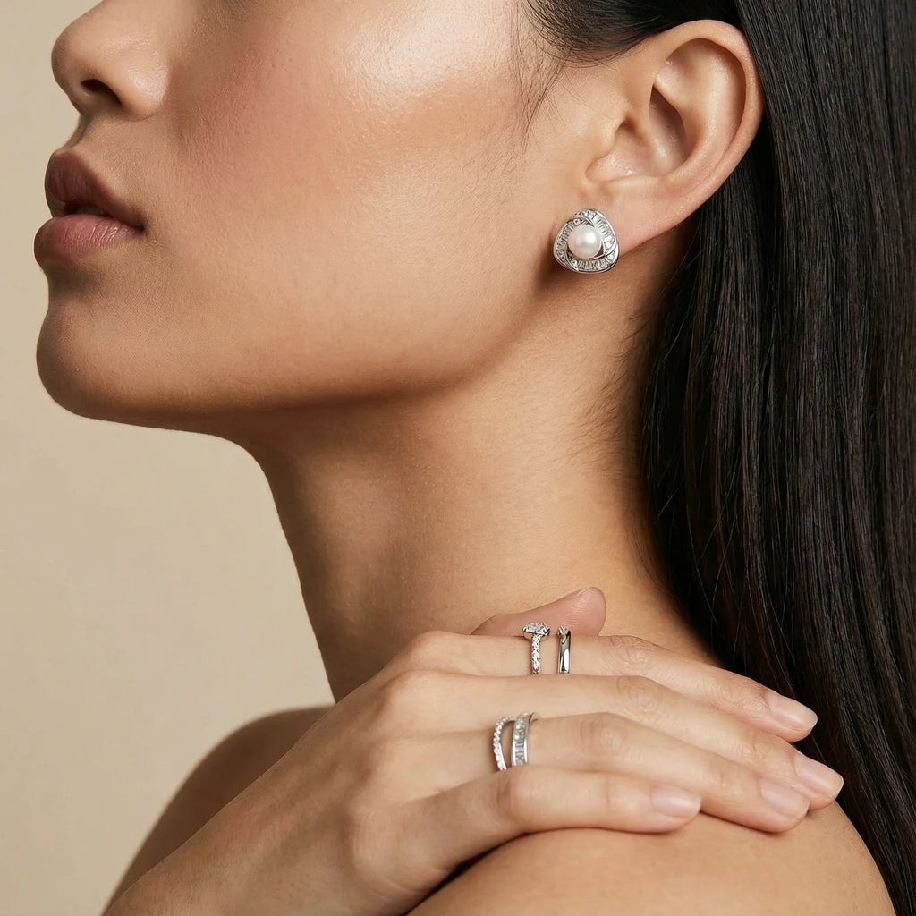 Luminous Pearl Triangles